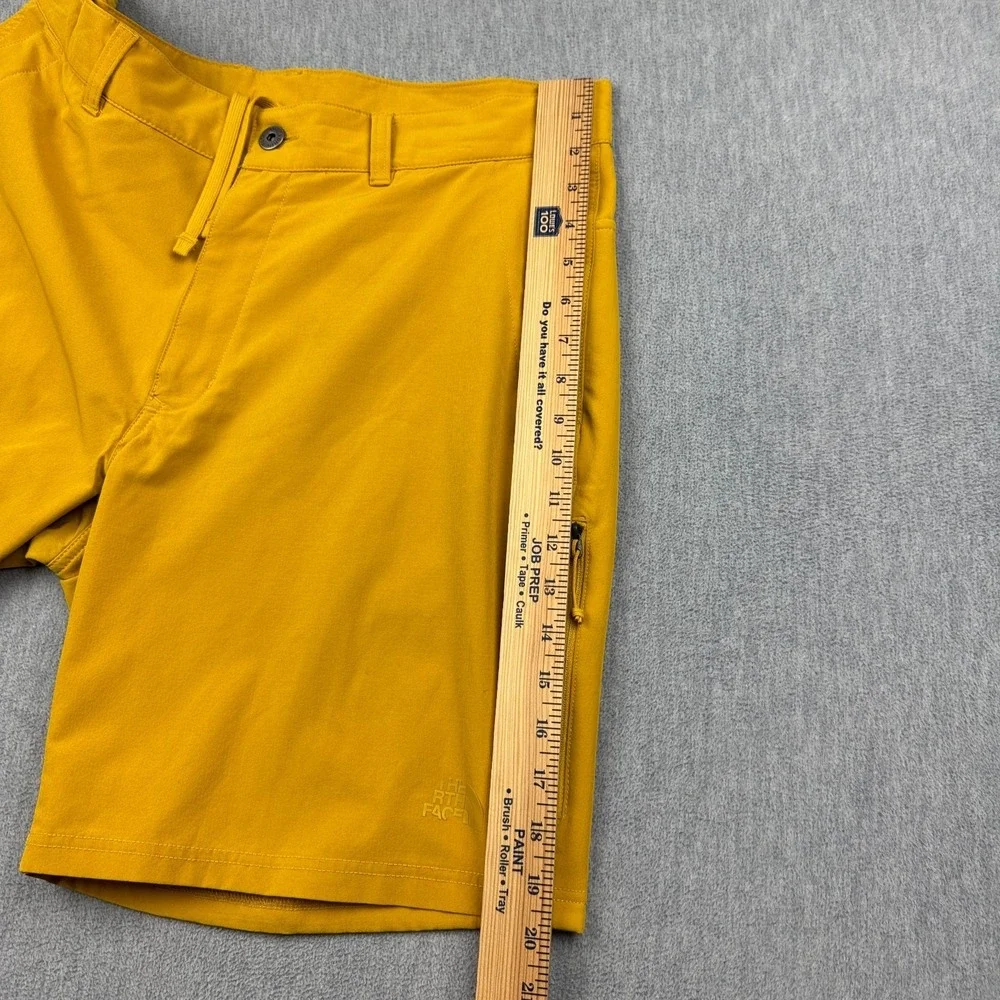 The North Face Shorts Men 36 Yellow Stretch Rolling Sun Packable Flashdry Zip 9